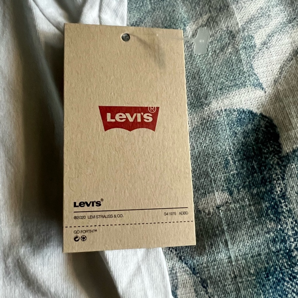 New Levi’s T-Shirt Size XL - Picture 4 of 7